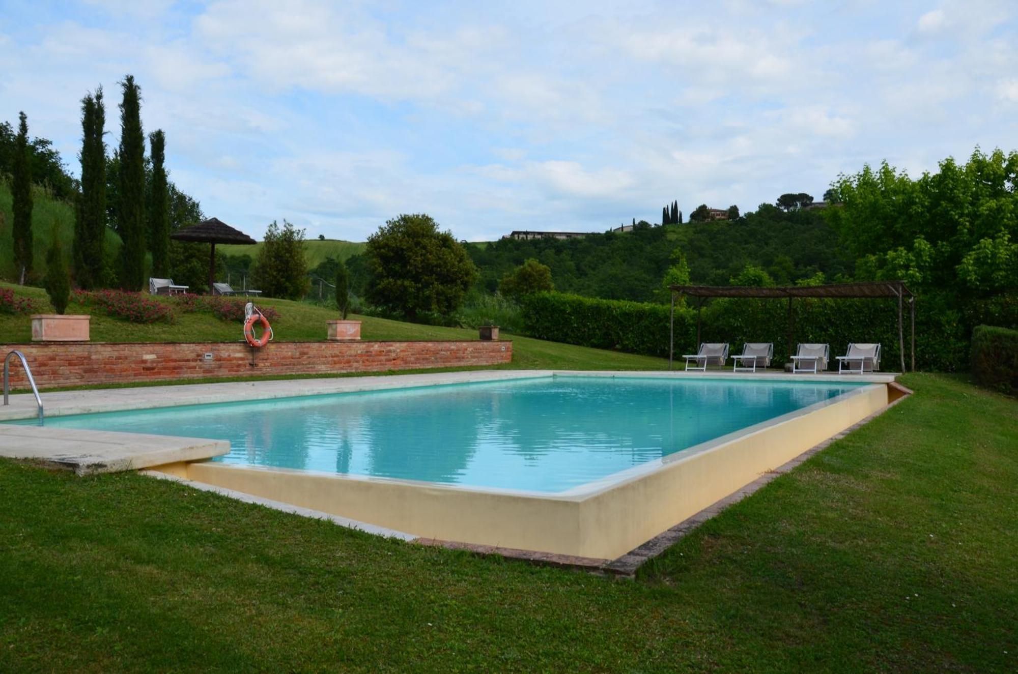 Agriturismo Sant'Alfredo モンテローニ・ダルビア エクステリア 写真
