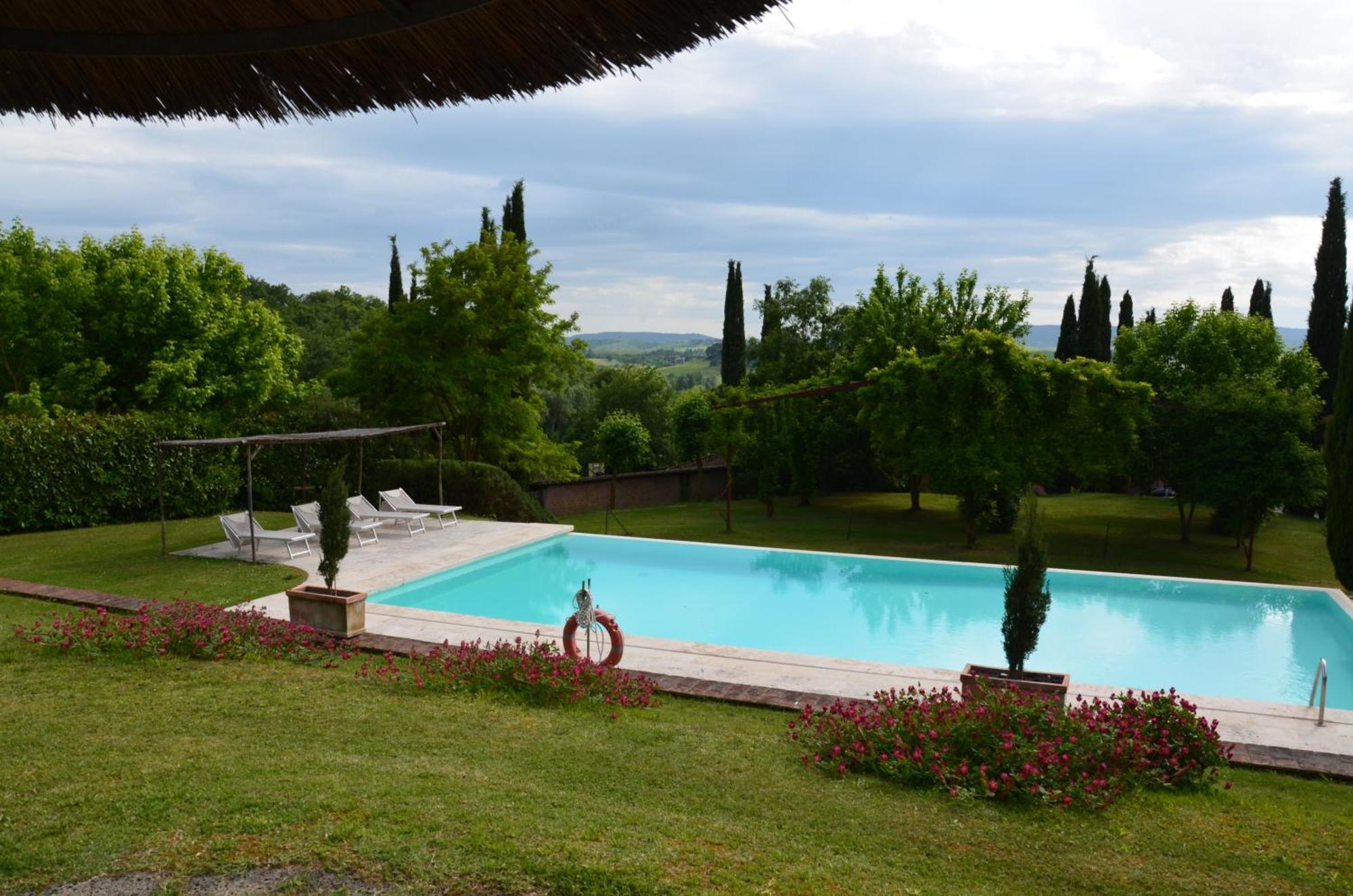 Agriturismo Sant'Alfredo モンテローニ・ダルビア エクステリア 写真