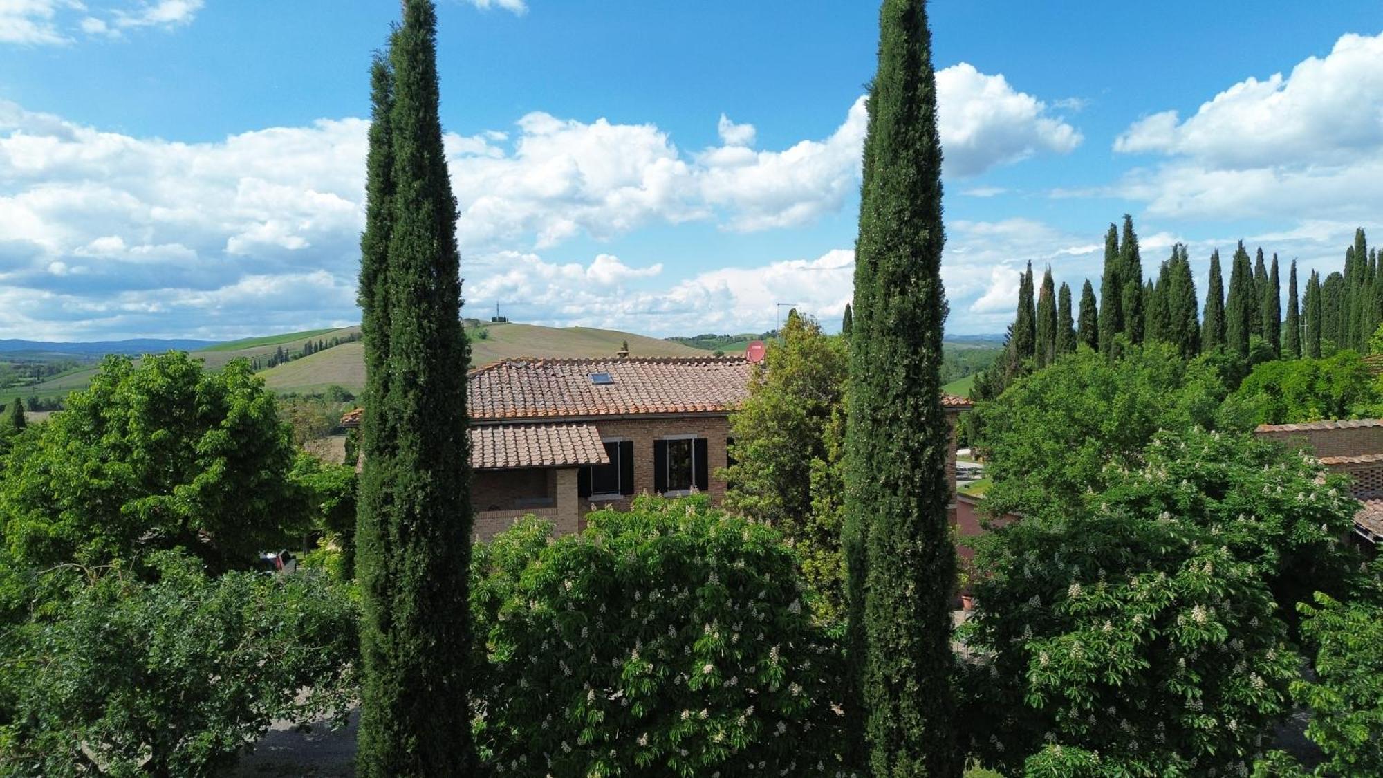 Agriturismo Sant'Alfredo モンテローニ・ダルビア エクステリア 写真