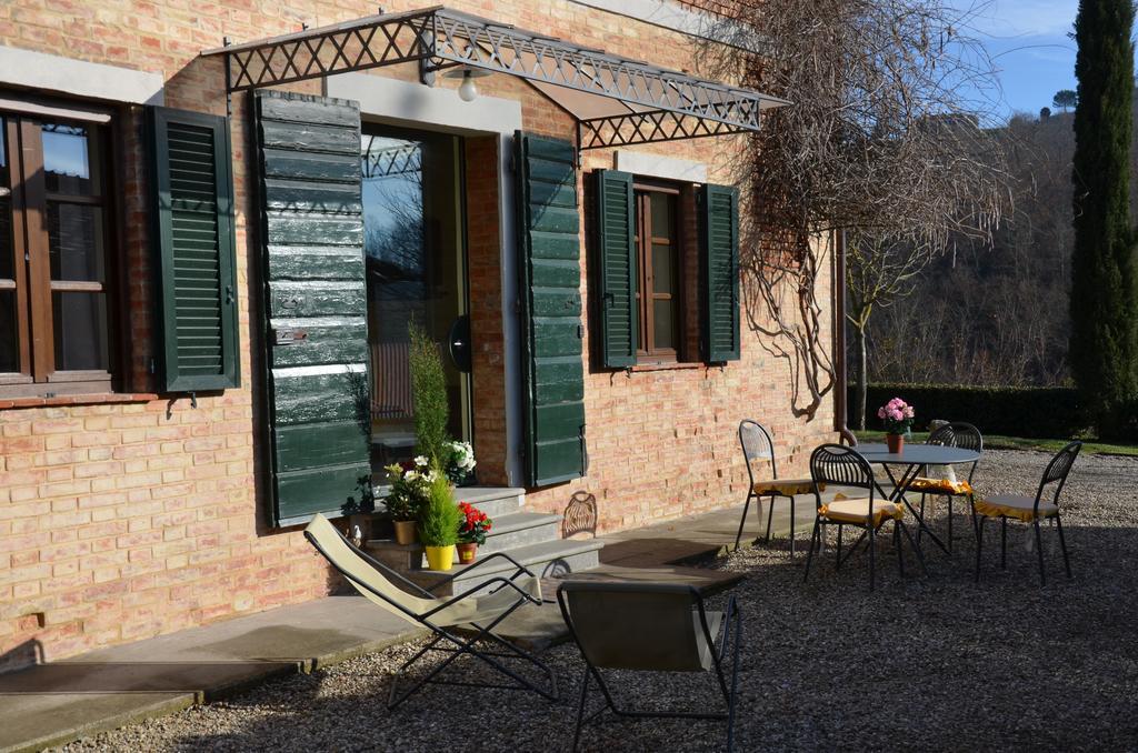 Agriturismo Sant'Alfredo モンテローニ・ダルビア エクステリア 写真