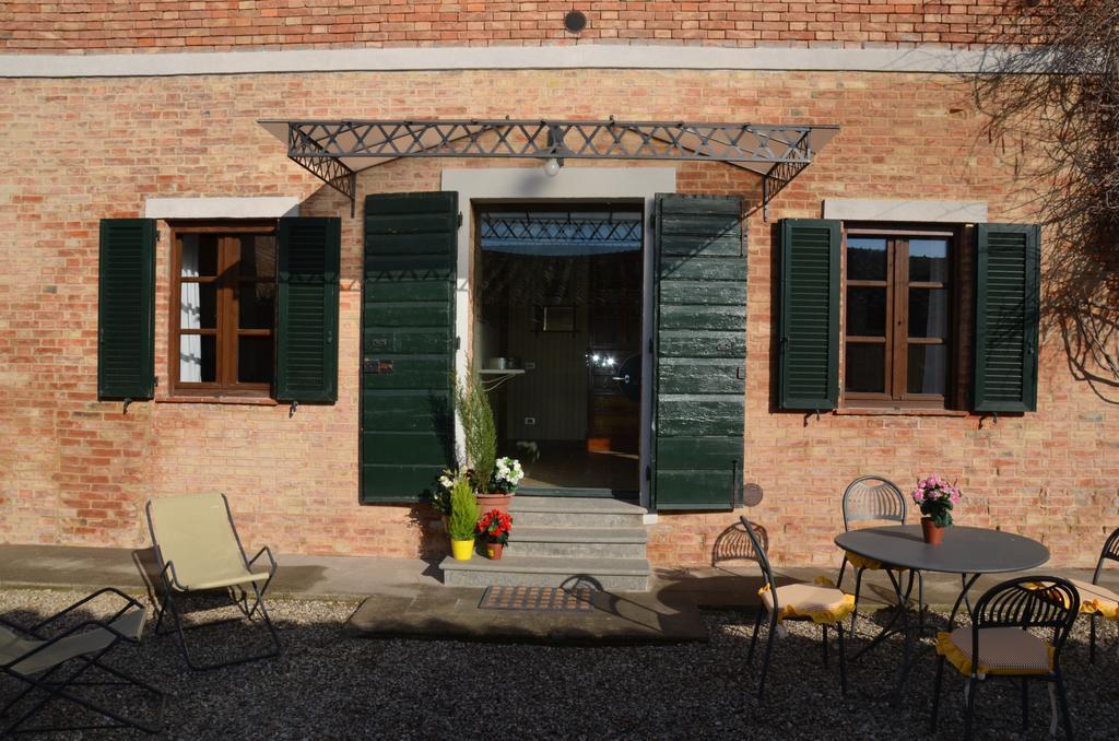 Agriturismo Sant'Alfredo モンテローニ・ダルビア エクステリア 写真