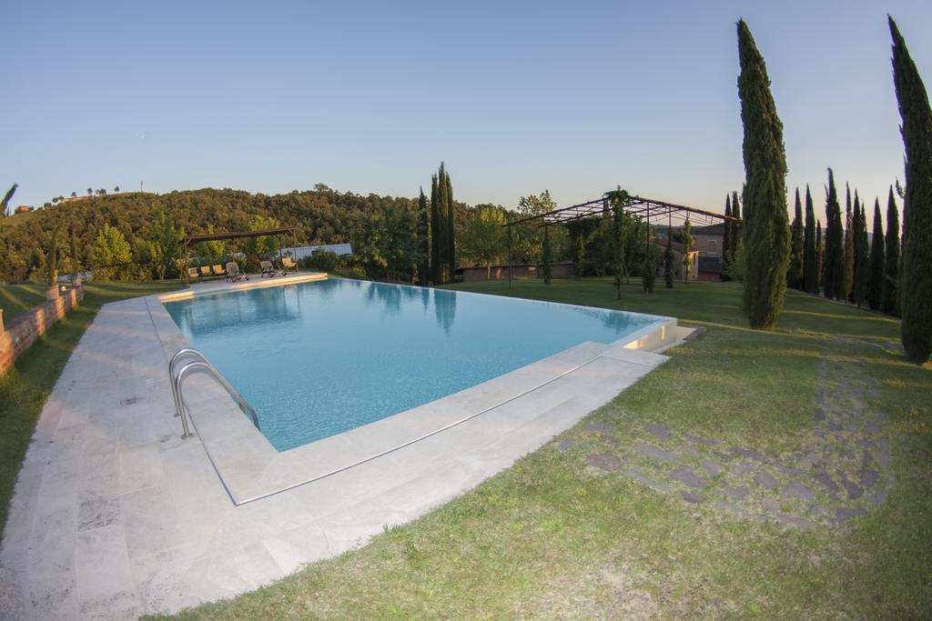 Agriturismo Sant'Alfredo モンテローニ・ダルビア エクステリア 写真