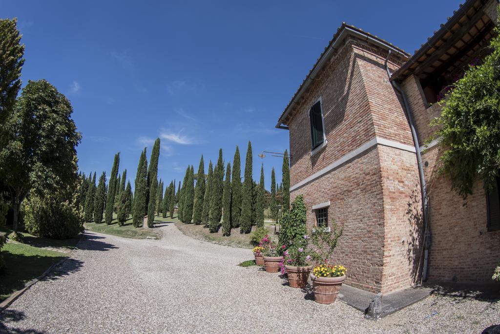 Agriturismo Sant'Alfredo モンテローニ・ダルビア エクステリア 写真