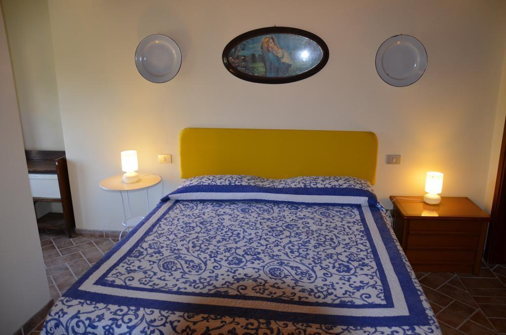 Agriturismo Sant'Alfredo モンテローニ・ダルビア エクステリア 写真